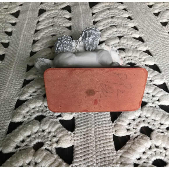 Vintage Guardian Angel Sculpture Decor Stunning Glitter Wings - Picture 8 of 14